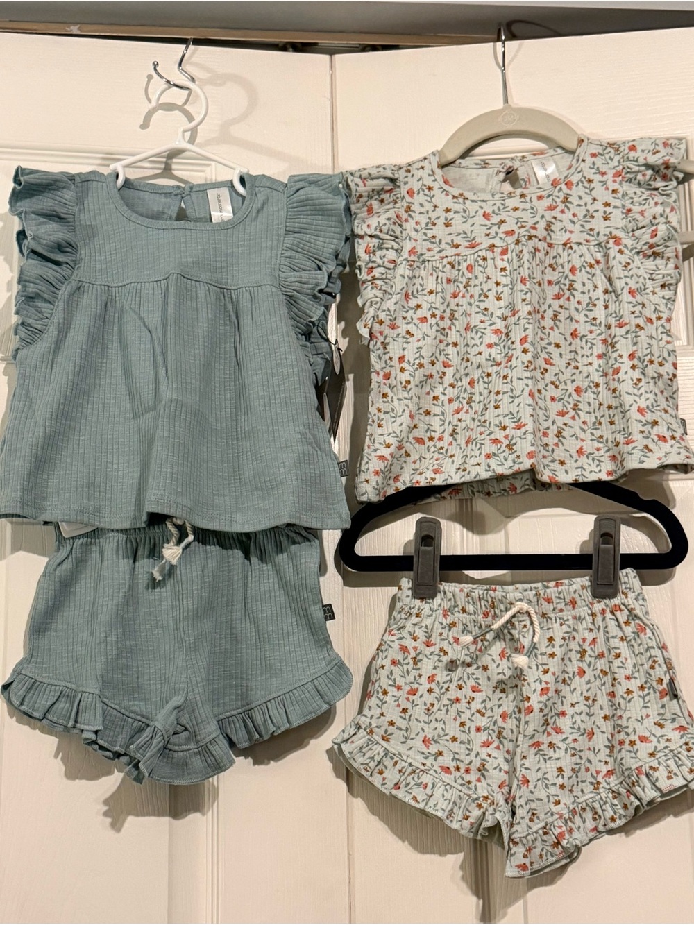 Modern Moments by Gerber Baby Girls 4 Piece Ruffle Outfits